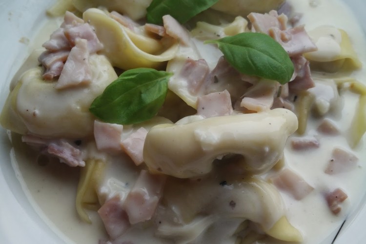 Tortellini alla panna