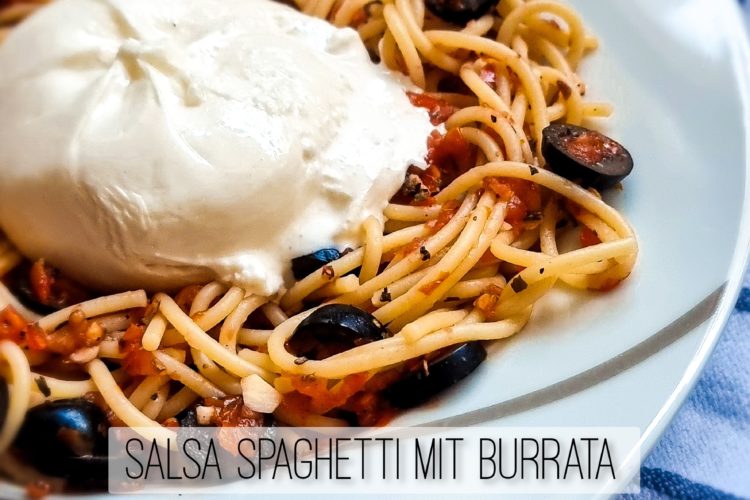 Salsa Spaghetti mit Burrata